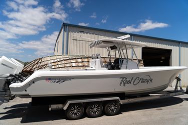 35' Bluewater 2022
