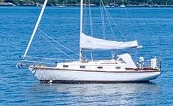 Cape Dory 30 sloop