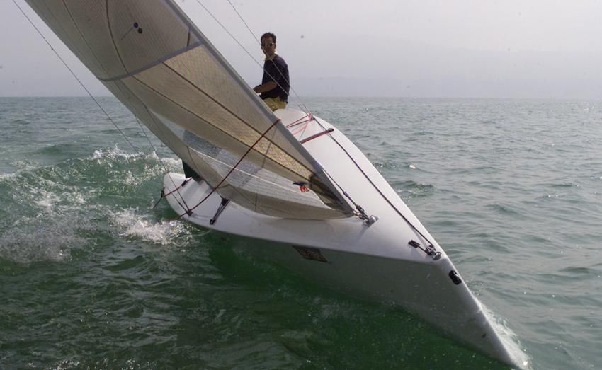 js9000 sailboat