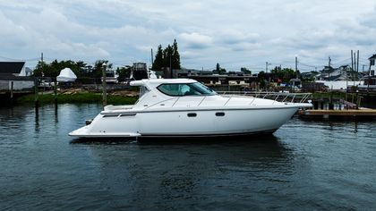 43' Tiara Yachts 2007