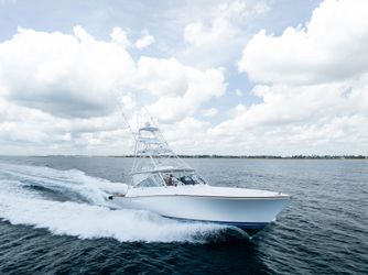 52' Viking 2010