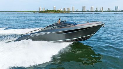 38' Riva 2017