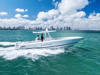 33' Intrepid 2017