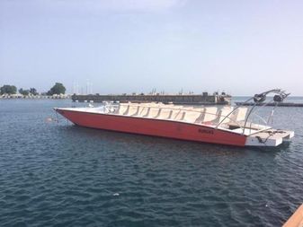 Custom Thriller Powerboats Supercat 55