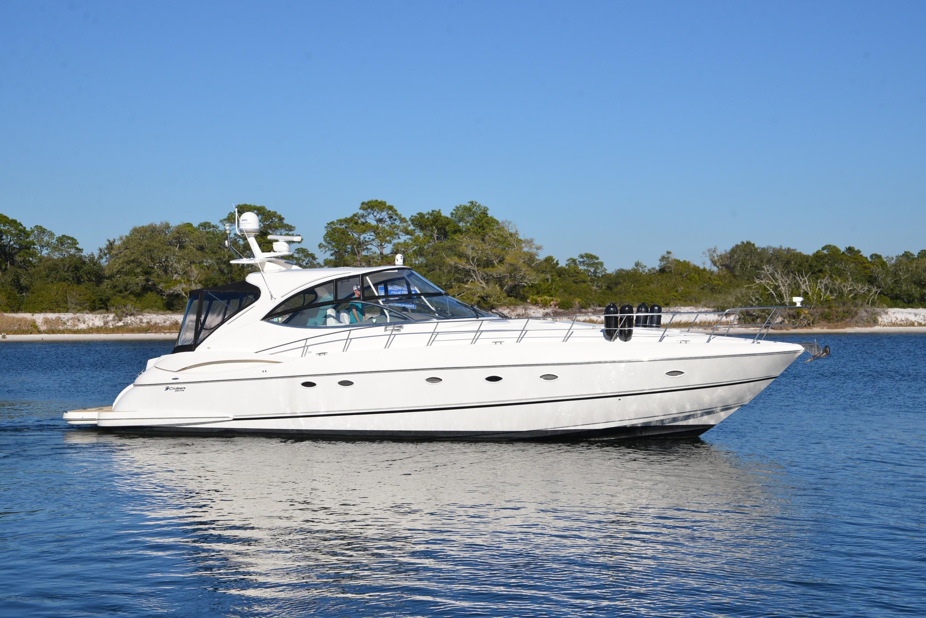 cruisers yachts 560 express for sale