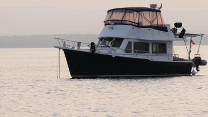 40' Mainship 2011