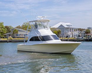 37' Custom Carolina 2013