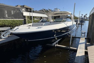 35' Sea Ray 2021