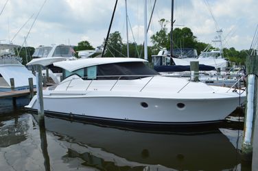 39' Tiara Yachts 2019