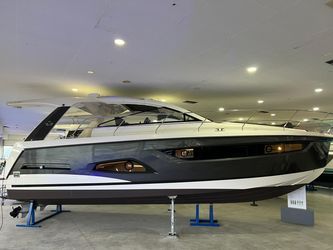 39' Sealine 2022