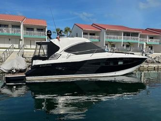 44' Four Winns 2010