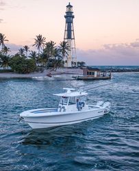 31' Regulator 2023