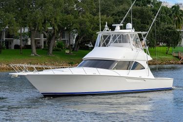 46' Viking 2015