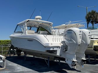 34' Everglades 2019