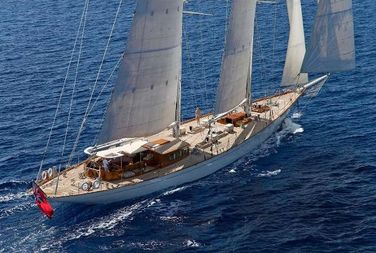 Mengi Yay Schooner