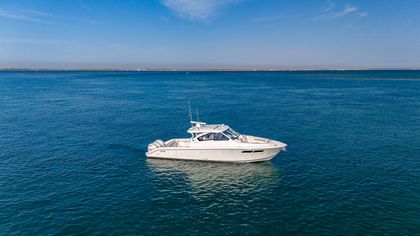 37' Pursuit 2021