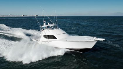 60' Hatteras 2000