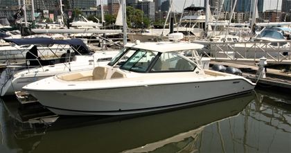 32' Pursuit 2018 Yacht For Sale