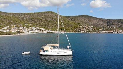 38' Beneteau 2019