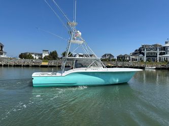 40' Custom Carolina 2002