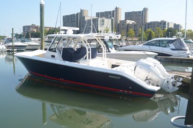 32' Pursuit 2024