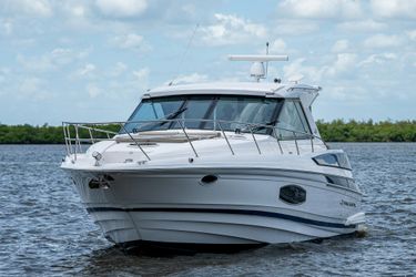 46' Regal 2015