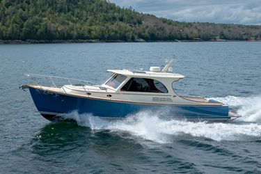 40' Hinckley 2024