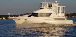 Carver 430 Cockpit Motor Yacht