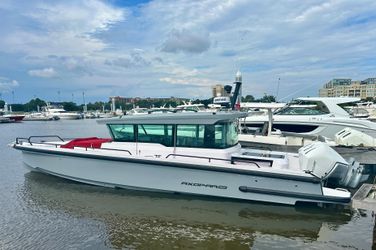 37' Axopar 2022