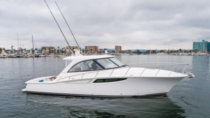 42' Mag Bay 2023