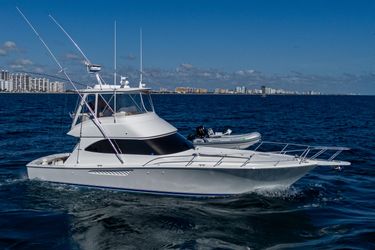 46' Viking 2016