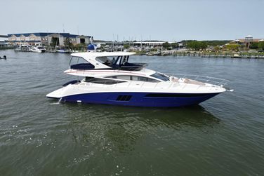 Sea Ray L590 Fly