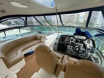 52' Cruisers Yachts 2006 Yacht For Sale