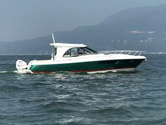 41' Intrepid 2018