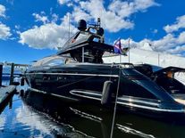 Azimut 103S