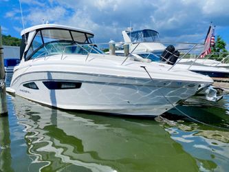 33' Regal 2019