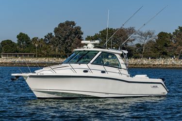 34' Boston Whaler 2009