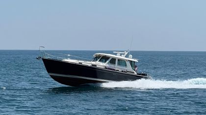 48' Sabre 2015