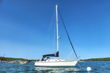 35' Tartan 2000