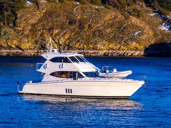 61' Maritimo 2015