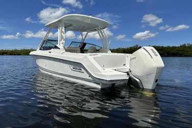 24' Boston Whaler 2023