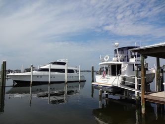 39' Mainship 1999