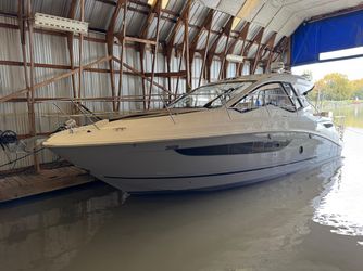 35' Sea Ray 2018