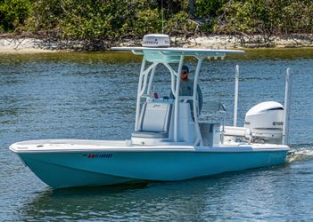 24' Yellowfin 2021