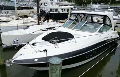35' Cruisers Yachts 2011 Yacht For Sale