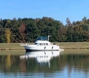 43' Mainship 2001
