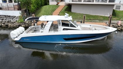 42' Boston Whaler 2020