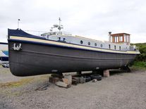 Custom Luxe 50' Barge