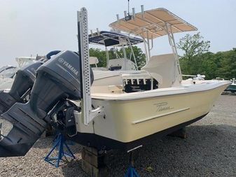 Pioneer 220 Bay Sport