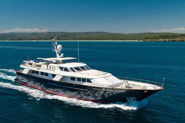 Codecasa Displacement yacht